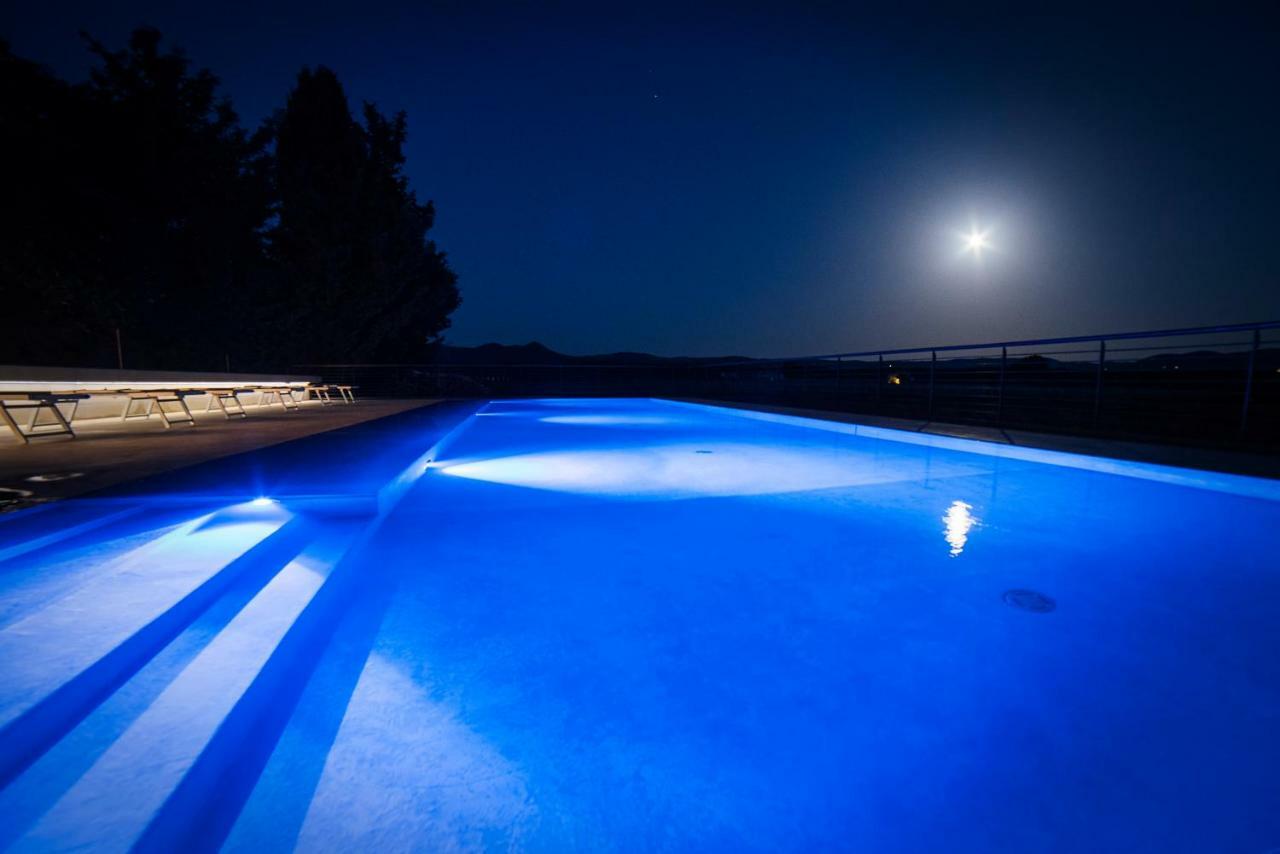 Agriturismo Sant'Uberto 博尔格哈略 外观 照片